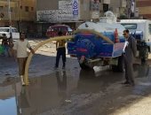 محافظ سوهاج: إصلاح ماسورة مياه مكسورة بمدينة دار السلام