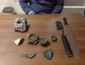 القبض على مندوب مبيعات بحوزته 6 قطع أثرية بالجمالية