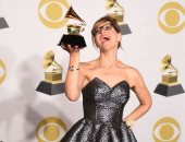 ليزا لويب تفوز بجائزة جرامي أفضل ألبوم للأطفال  