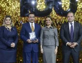 سحر نصر تكرم أفضل 100 شركة بالسوق المصرى خلال 2017