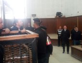 قاضى "فض رابعة " يسمح لباسم عودة بمقابلة زوجته وأبنائه فى حرم المنصة