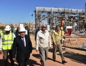 محافظ أسوان يتفقد مجمع "كيما 2" للأسمدة