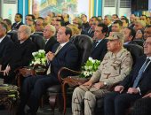 السيسى من بورسعيد: لا تنساقوا وراء محاولات نشر الفوضى (صور)