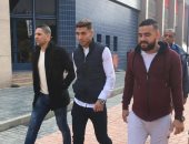 صور.. محمد شريف يصل الأهلى بعد انضمامه للقلعة الحمراء رسمياً 