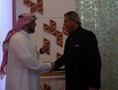 وزير الرياضة يلتقى رئيس اتحاد اللجان الأوليمبية العربية بالإمارات