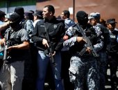 السلفادور ترسل مئات من أفراد الشرطة إلى الحدود لمنع عبور المهاجرين