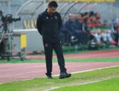 الإصلاحات تُجبر الأهلي على التدريب فى "نص" التتش والبدرى يجتمع باللاعبين