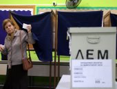 صور.. القبارصة اليونانيون يدلون بأصواتهم فى جولة الإعادة بانتخابات الرئاسة