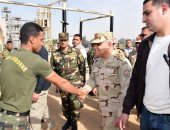 وزير الدفاع يصدق على سفر 11 لجنة لتسوية مواقف تجنيد مصريى الخارج