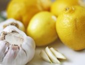 صحتك فى وصفة.. جرب خلطة الثوم والليمون لتقوية المناعة ومنع الأورام