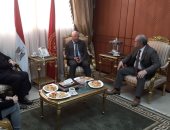 صور.. محافظ بور سعيد يبحث سبل الاستثمار مع السفير الإيطالى