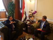 وزير قطاع الأعمال يستقبل سفير الهند بالقاهرة لبحث أوجه التعاون المشترك