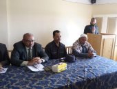 وكيل وزارة الرى بالوادى الجديد يناقش مشكلات روابط ملاك آبار غرب الموهوب