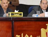 محافظ سوهاج يشكل لجنة لمتابعة تنفيذ الخطة الإستثمارية للعام المالى 2018