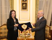 رئيس "القومى للمرأة": سعيدة بمكانة ودور المرأة فى الإنتاج الحربى