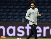 محمد صلاح على مقاعد بدلاء ليفربول أمام بورتو فى دورى أبطال أوروبا 