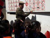 مرور أسيوط يعقد لقاءات لطلاب المدارس للتوعية بقواعد واداب المرور