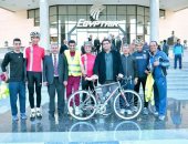 مصر للطيران تنظم ماراثون دراجات للعاملين تحت شعار "توفيرا للطاقة والبنزين"