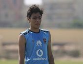شاهد.. إصابة قوية لأكرم توفيق مع المنتخب الأوليمبى أمام الجزائر