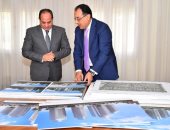 السيسى يجتمع بوزير الإسكان.. ويؤكد: المدن الجديدة ستوفر حياة أفضل للمواطنين