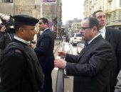 وزير الداخلية يتفقد شوارع وسط القاهرة..والمواطنين يشكروه للتواجد الأمنى المكثف