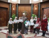 شيخ الأزهر يكرم الفائزين فى مسابقة مجلة نور للأطفال "القدس عربية"