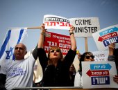 صور.. آلاف الإسرائيليين يتظاهرون فى تل أبيب مطالبين بتنحى نتنياهو 