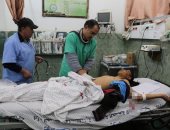 صور.. إصابة فلسطينيين اثنين فى قصف مدفعى إسرائيلى استهدف جنوب قطاع غزة