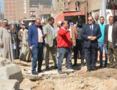صور.. محافظ سوهاج يتفقد أعمال توصيل الصرف الصحى بمدينة أخميم