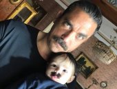 مخرج "كلبش 2" ينشر صورة لطفل بشنب ويعلق: ابن سليم الأنصارى