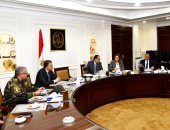 وزير الإسكان يترأس اجتماعاً لمتابعة مشروع تطوير محور المحمودية بالإسكندرية