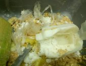 صور.. أمن مطار القاهرة يضبط راكبا حاول تهريب أقراص ترامادول داخل برطمان