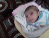 قارئ يستغيث: "طفلى هيروح منى عمره 50 يوما ومحتاج عملية فى القلب"