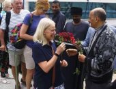 صور.. وصول 93 سائح من جنسيات مختلفة لزيارة المنطقة الأثرية بأبيدوس