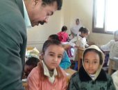 محافظ سوهاج : قافلة تعليمية لسد العجز فى 14 مدرسة بإدارة جرجا التعليمية