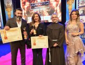 ليلى علوى وياسر جلال ورشوان توفيق يتسلمون جوائز مهرجان المركز الكاثوليكى
