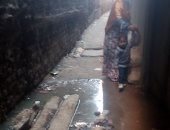 صور.. قارئ يشكو من طفح المجارى بقلعة البلح بأبو تيج فى أسيوط