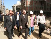محافظ القاهرة يتفقد مشروع روضة السيدة.. ويؤكد ضرورة توصيل جميع المرافق
