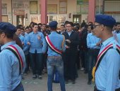 صور .. نشيد الصاعقة "قالوا إيه" فى طابور الصباح بمدارس بورسعيد