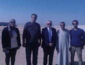 صور..رئيس التنمية الصناعة يزور مدينة البغدادى بالأقصر ويستمع لأصحاب المصانع