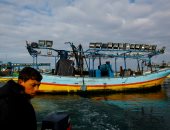 ننشر صور قارب صياد فلسطينى استشهد برصاص البحرية الإسرائيلية