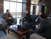 الوفد الأمنى المصرى يلتقى وزير الثقافة الفلسطينى لبحث تفعيل المصالحة