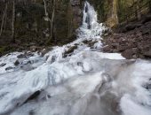 صور.. عواصف ثلجية شديدة تجتاح ألبانيا وفرنسا وأيرلندا