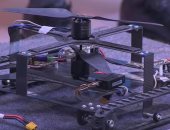 فيديو.. تجربة علمية لـ"روبوت" داخل استوديو "معكم" للإعلامية منى الشاذلى