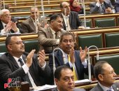 بدء الجلسة العامة للبرلمان لاستكمال مناقشة قانون حماية المستهلك (صور)