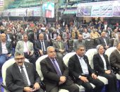 صور .. عمال شركات البترول بالسويس ينظمون مؤتمرا لتأييد الرئيس السيسى 