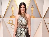 ساندرا بولوك تختار للأوسكار فستانا من دار لويس فيتون