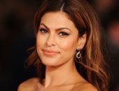 Eva Mendes تحتفل بعيد ميلادها الـ 44