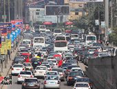 النشرة المرورية.. كثافات مرتفعة بمحاور وميادين القاهرة والجيزة