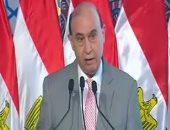 مميش: عبور 479 سفينة قناة السويس بحمولة 30.5 مليون طن فى 10 أيام